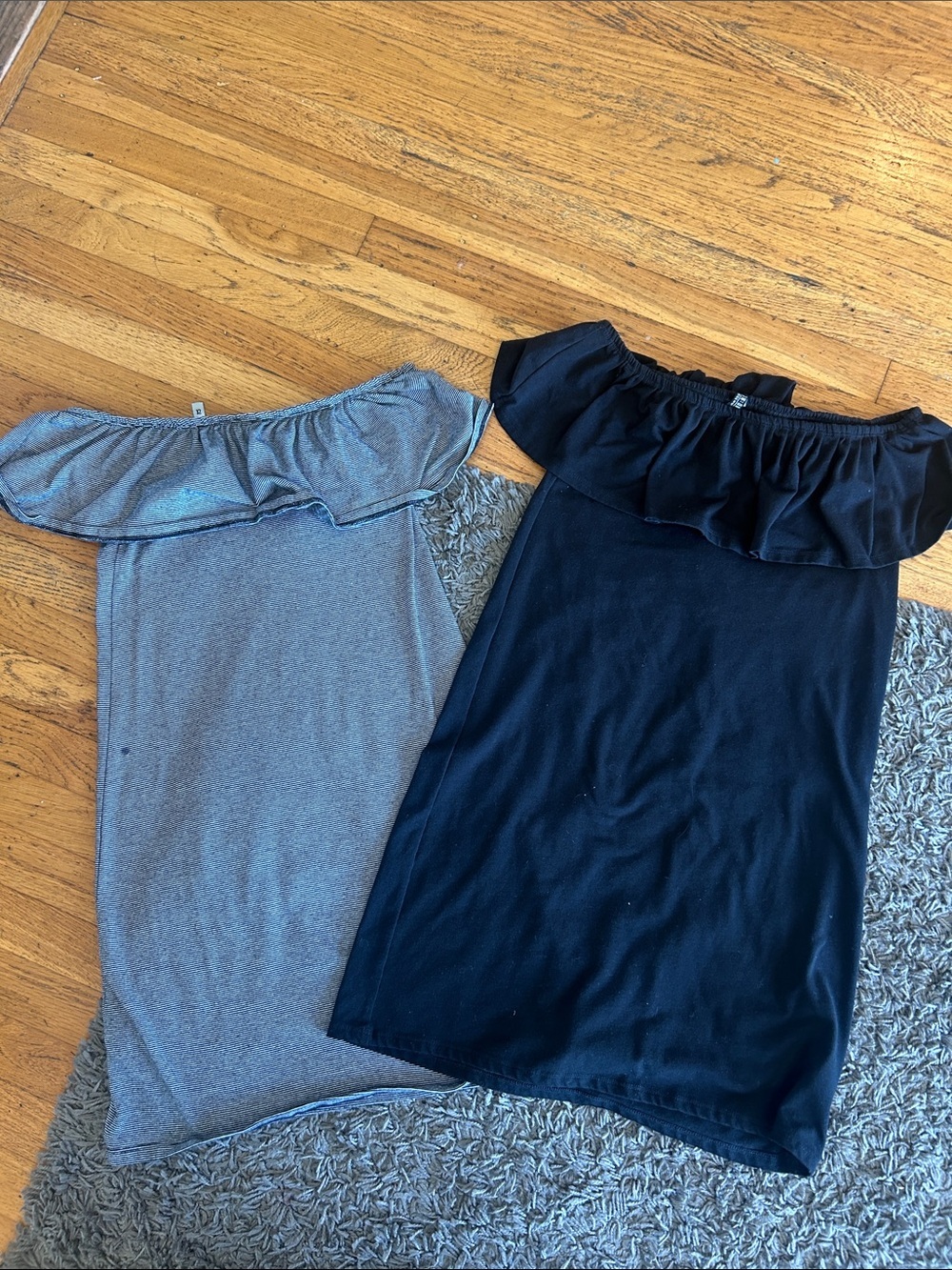 Cotton On Off-Shoulder Ruffle Dress Top in Black and Heather Gray Bundle XS